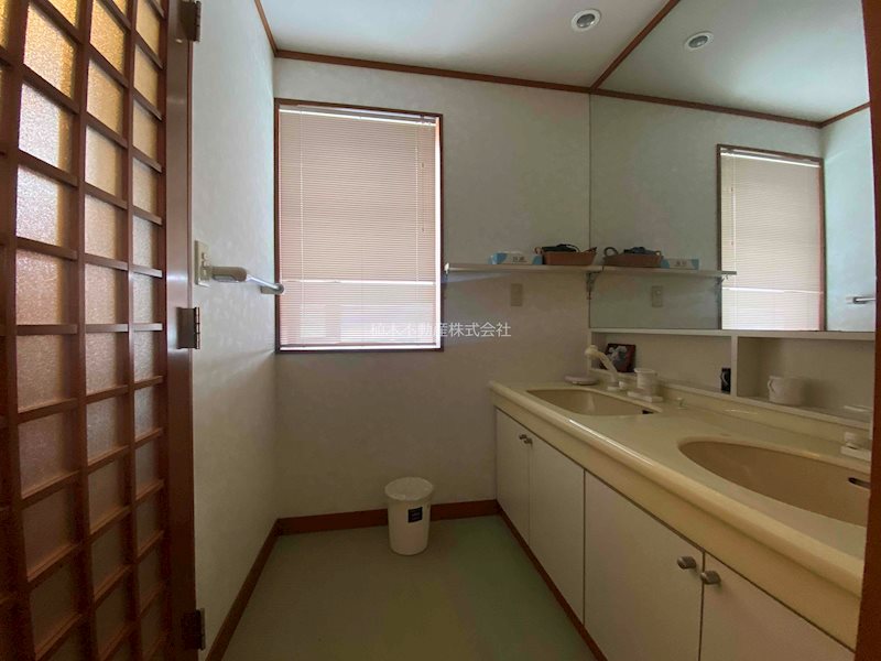 南半田 中古住宅(6LDK) 内観写真（洗面台・洗面所）