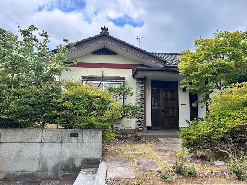 朝日が丘　古家付土地（解体更地相談可） 現地写真