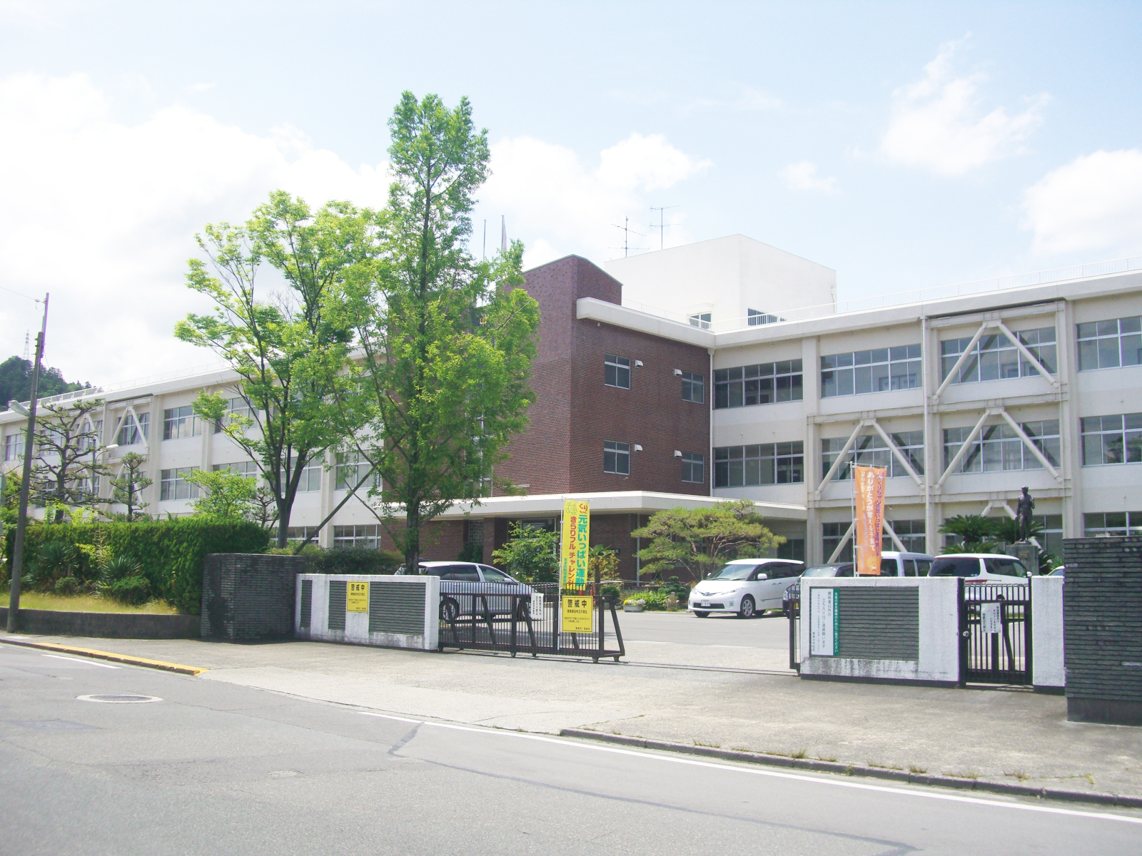 ヴェルドミール栗東 中学校