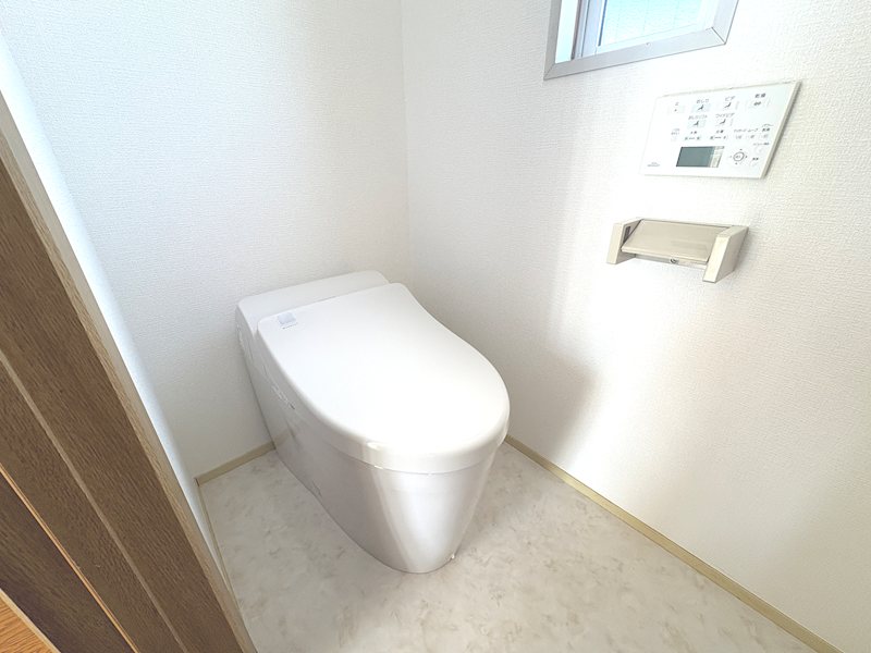 【常陸太田市磯部町　中古住宅】 内観写真（トイレ）