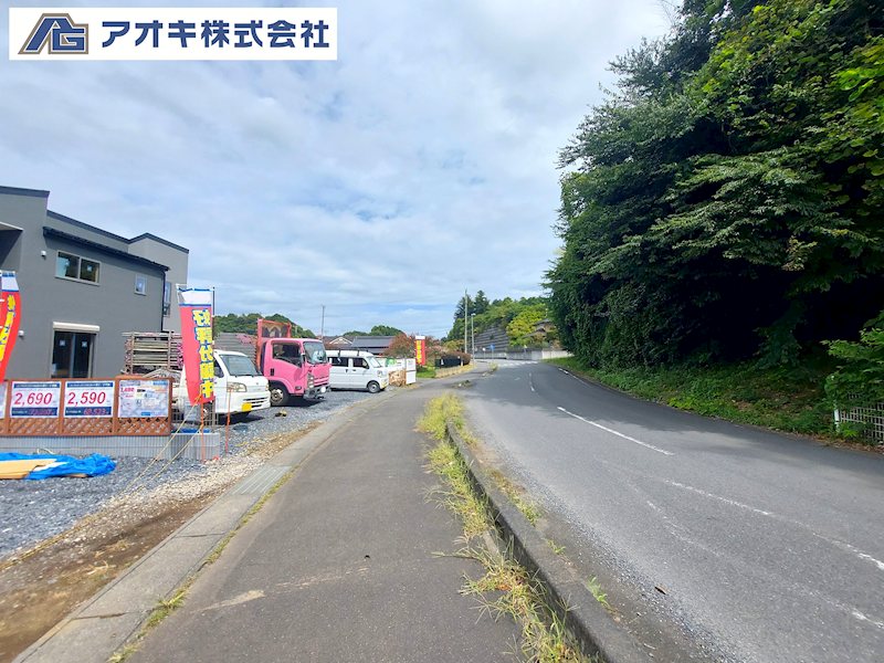 【最終1棟】　小美玉市小川第1　2号棟 現地写真（前面道路含む現地写真）