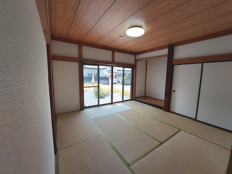 石岡市若松３丁目　【中古住宅】 内観写真（内装）