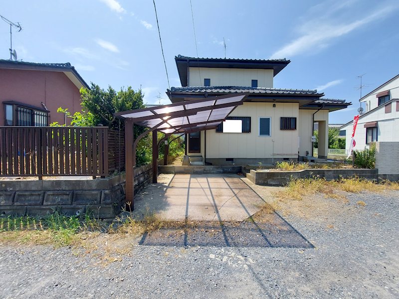 石岡市若松３丁目　【中古住宅】 現地写真（駐車場）