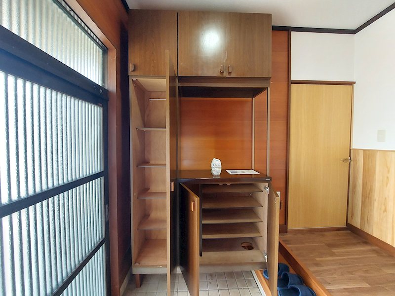 石岡市若松３丁目　【中古住宅】 内観写真（収納）