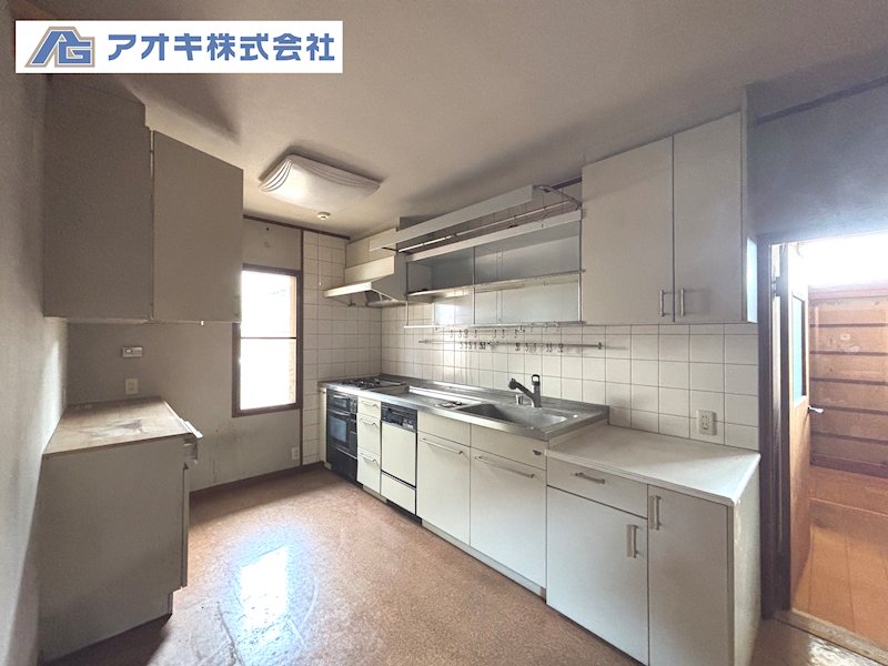 石岡市旭台　【中古住宅】 内観写真（キッチン）