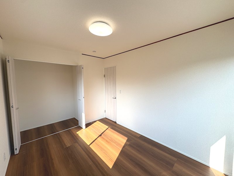 石岡市若松3丁目　【中古住宅】 内観写真（寝室）