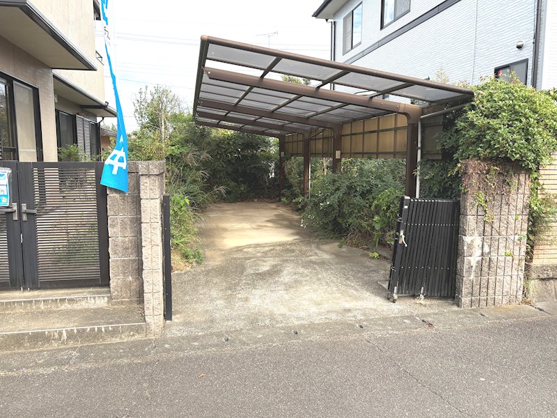 石岡市茨城2丁目　【中古住宅】 現地写真（駐車場）