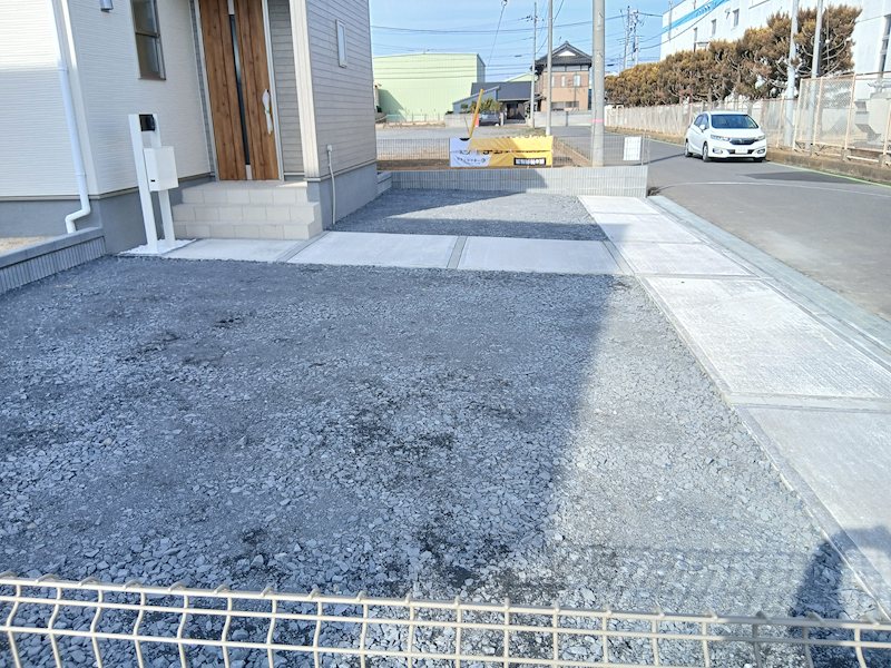 【最終1棟】　小美玉市上玉里第2　 現地写真（駐車場）