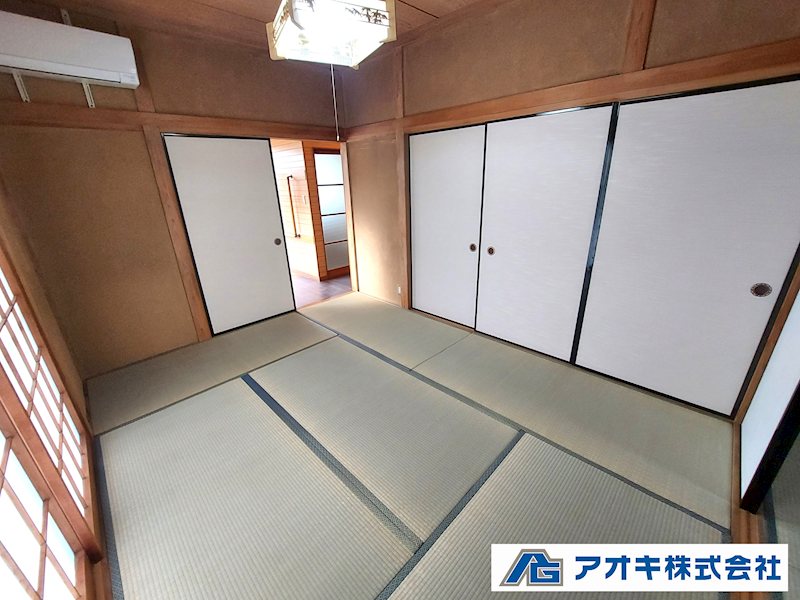 小美玉市堅倉　【中古住宅】 内観写真（子供部屋）