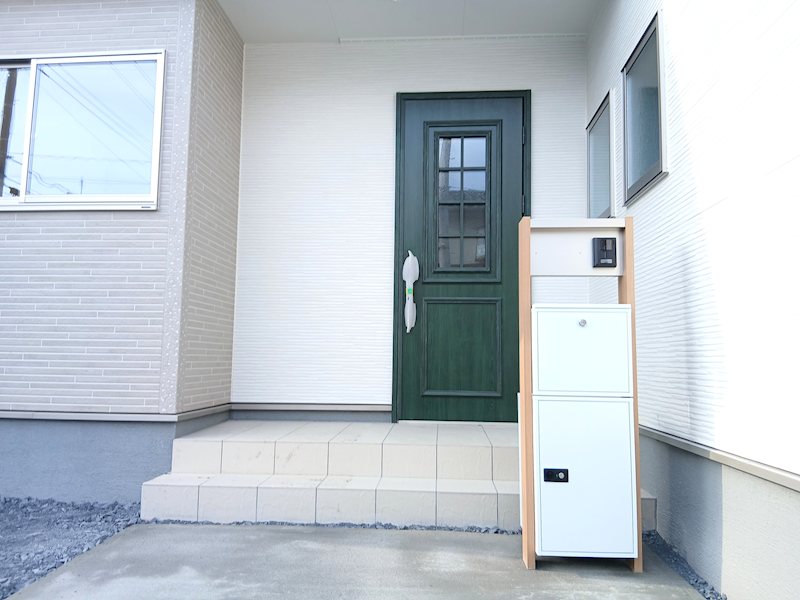 【太陽光搭載】　第2石岡市茨城 現地写真（玄関）
