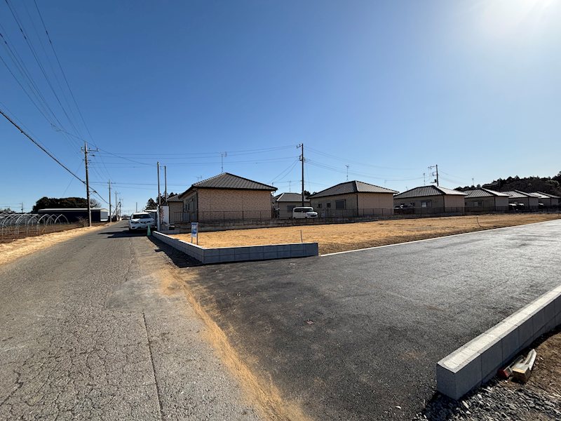 ◆鉾田市子生宅地分譲 全3区画◆B号地  現地写真（前面道路含む現地写真）