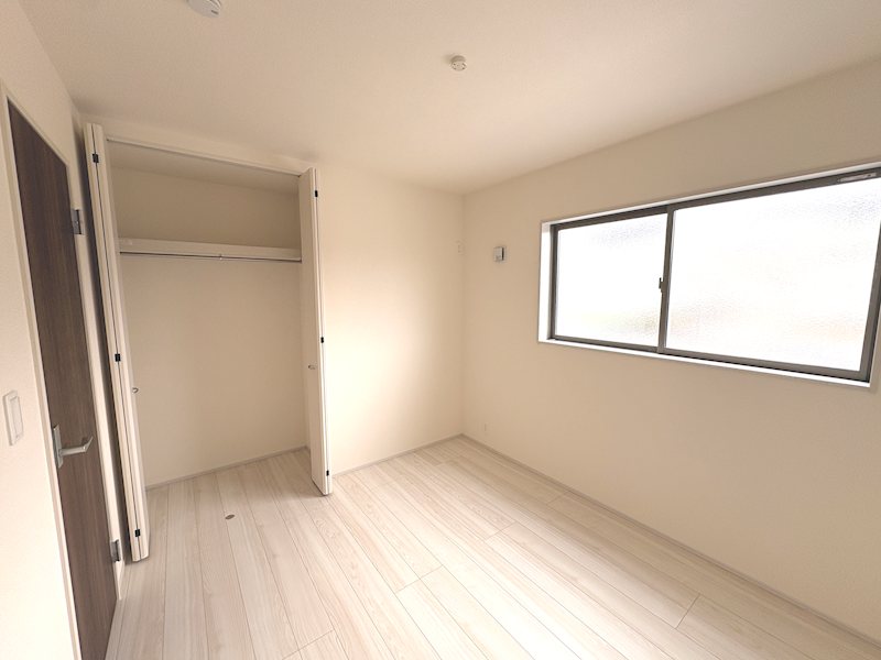 【平屋】　石岡市府中第1　3号棟 内観写真（子供部屋）