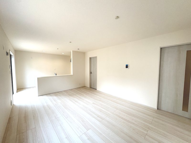【全3棟】　石岡市府中第1　2号棟 内観写真（リビング）