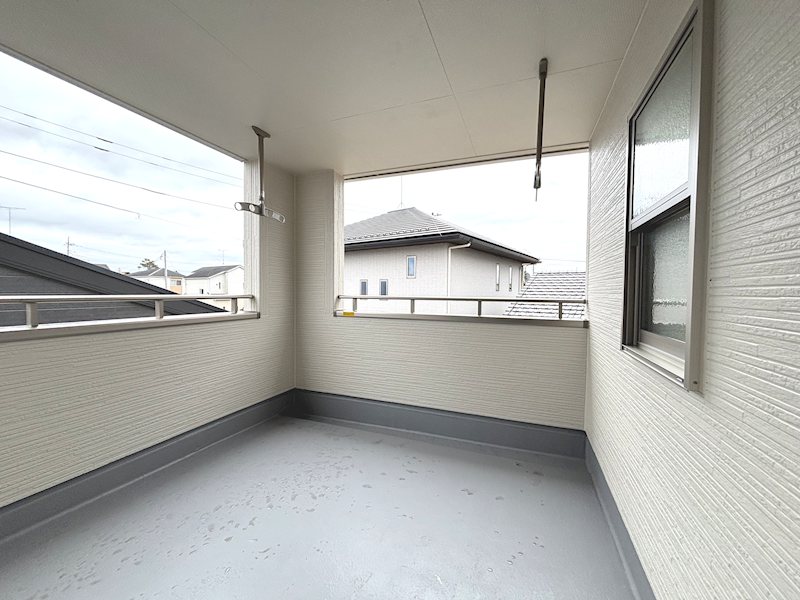 【全3棟】　石岡市府中第1　2号棟 現地写真（バルコニー）