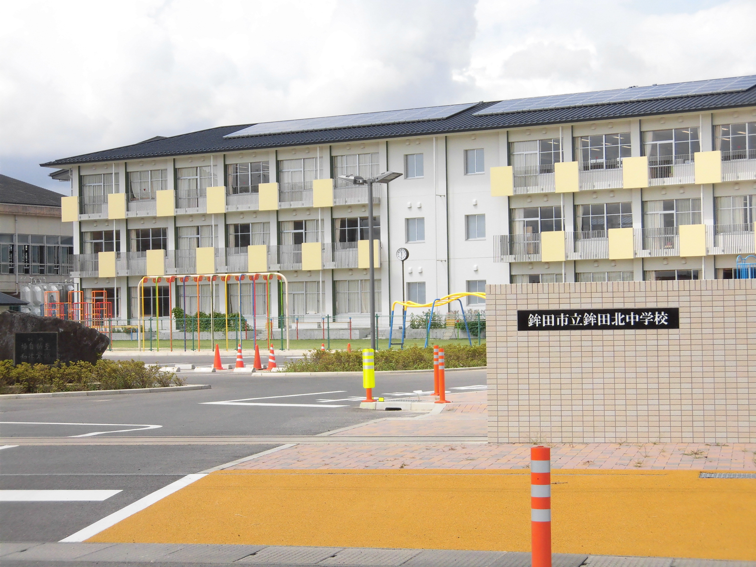 【全2棟】　鉾田市舟木第1　1号棟 中学校
