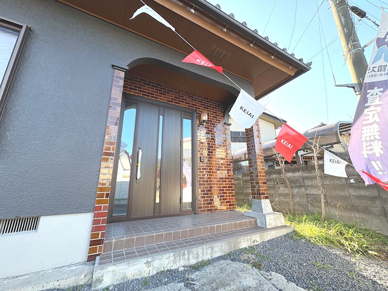 【中古戸建】笠間市東平1期 現地写真（玄関）