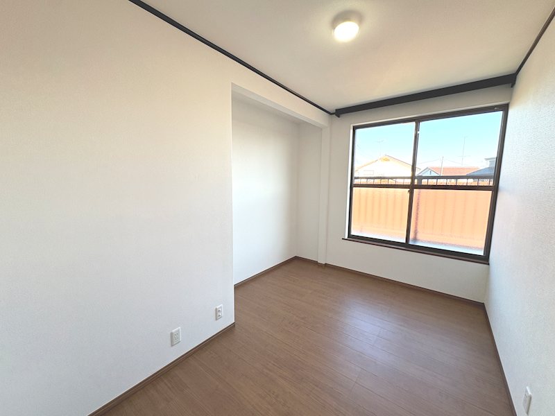 【中古戸建】笠間市東平1期 内観写真（子供部屋）