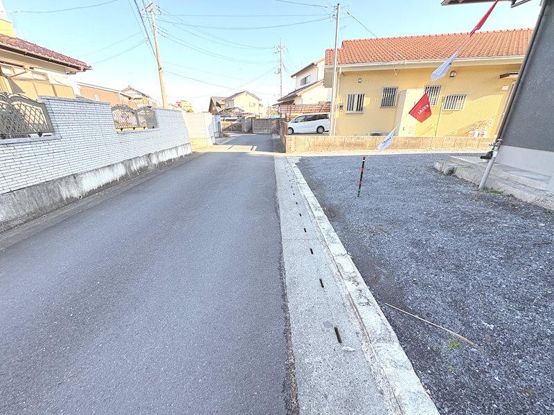 【中古戸建】笠間市東平1期 現地写真（前面道路含む現地写真）