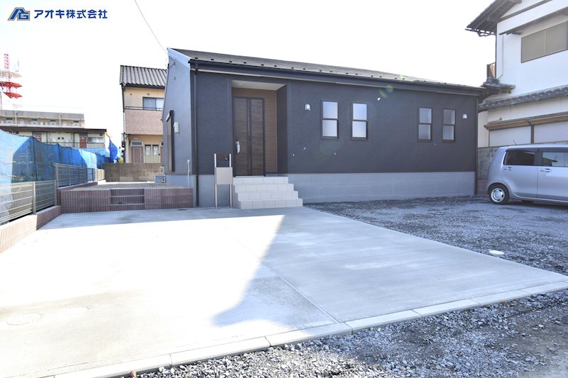 【平屋】　石岡市府中2期　1号棟  現地写真（駐車場）