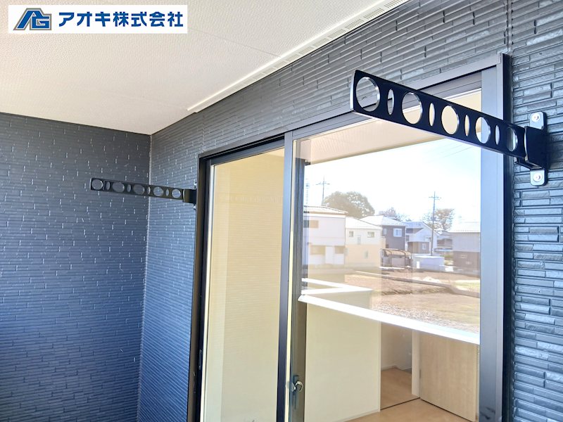 【限定1棟】　小美玉市江戸1期  現地写真（玄関）
