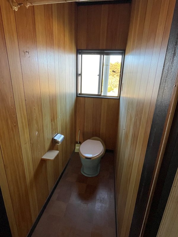 【リフォーム予定】鉾田市串挽中古物件〈作業所兼居宅〉 内観写真（トイレ）