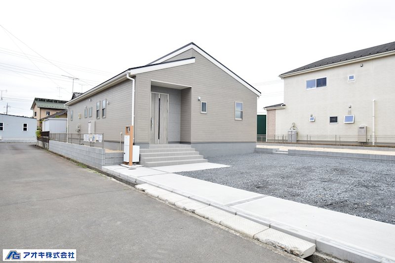 【平屋物件】 小美玉市納場第5 現地写真（玄関）