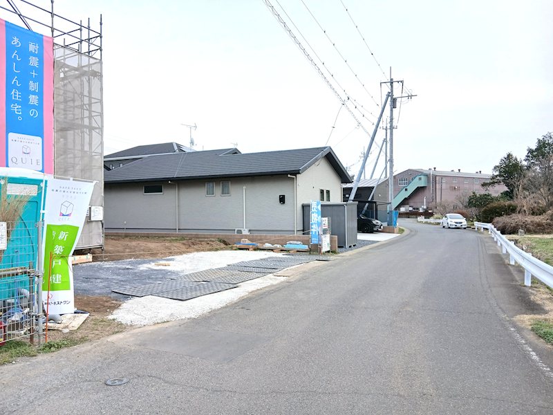 小美玉市羽鳥第12　1号棟 現地写真（前面道路含む現地写真）