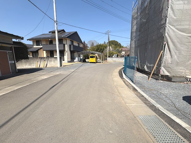 【全4棟】　第1笠間市南友部　2号棟 現地写真（前面道路含む現地写真）