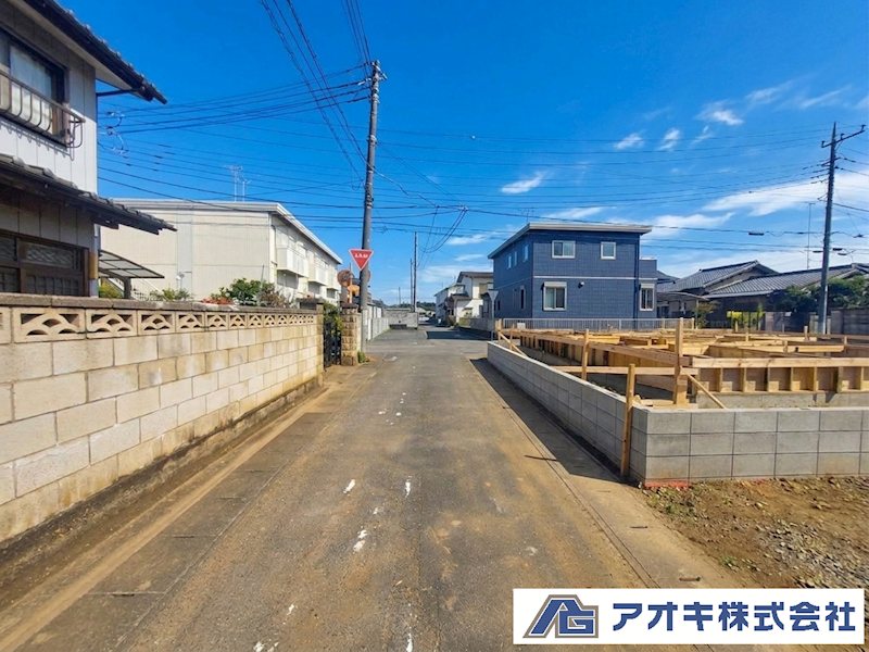 石岡市東光台第4　1号棟 現地写真（前面道路含む現地写真）