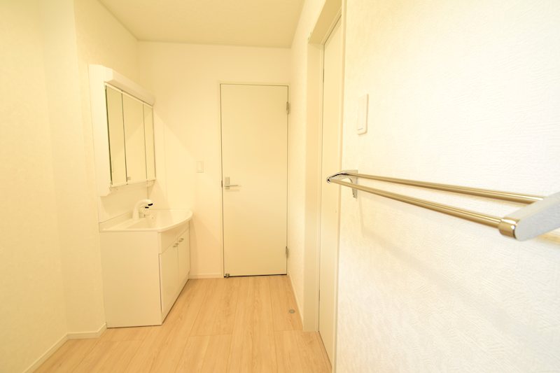 全3棟　石岡市東光台第4　3号棟 内観写真（洗面台・洗面所）