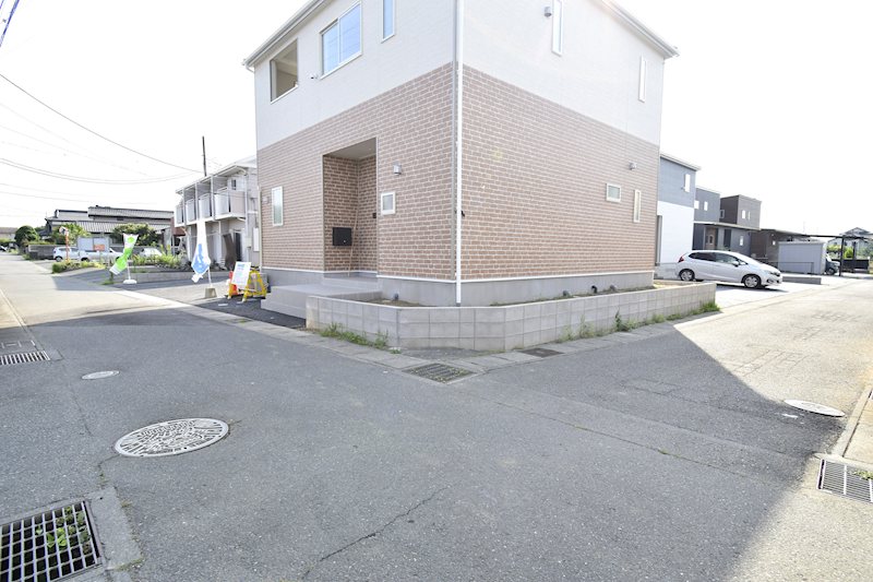 全3棟　石岡市東光台第4　3号棟 現地写真（前面道路含む現地写真）
