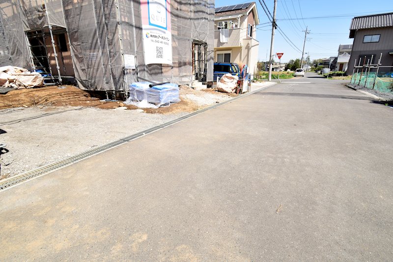 【限定１棟】　小美玉市納場第4 現地写真（前面道路含む現地写真）
