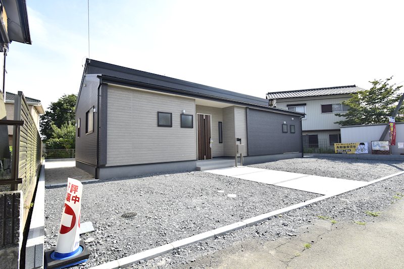 【平屋戸建】　石岡市石岡第９ 現地写真（駐車場）
