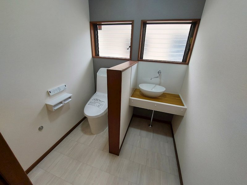 【広々5SLDK】石岡市石岡中古住宅 内観写真（トイレ）