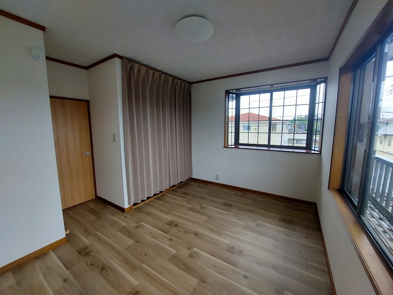 【広々5SLDK】石岡市石岡中古住宅 内観写真（寝室）