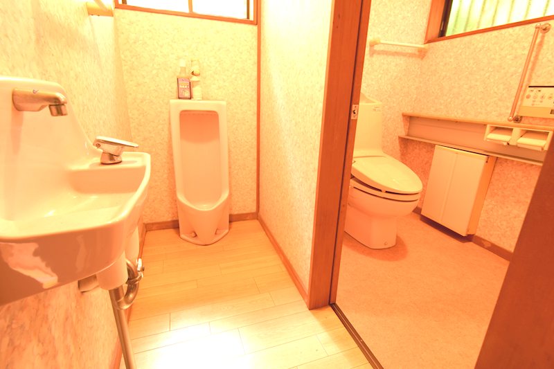石岡市石岡中古住宅 内観写真（トイレ）