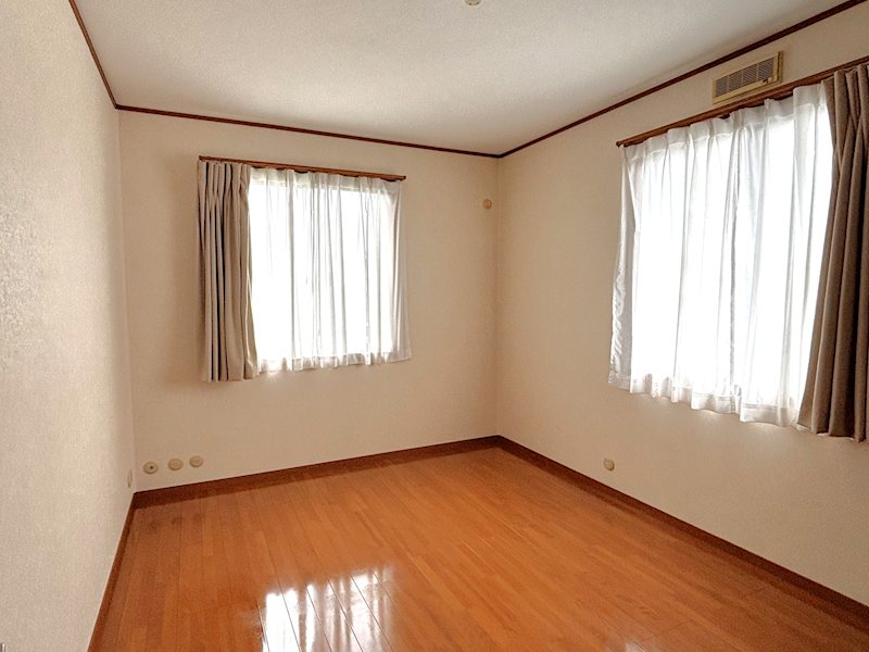 ◆石岡市南台中古住宅◆ 内観写真（子供部屋）