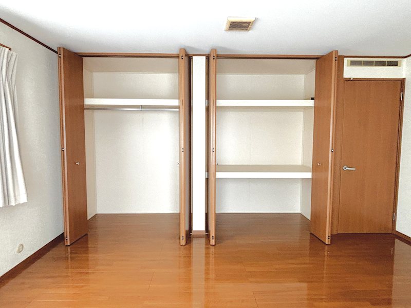 ◆石岡市南台中古住宅◆ 内観写真（収納）