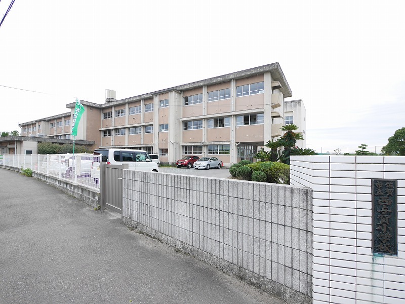 住宅用地　(西与賀町高太郎） 小学校