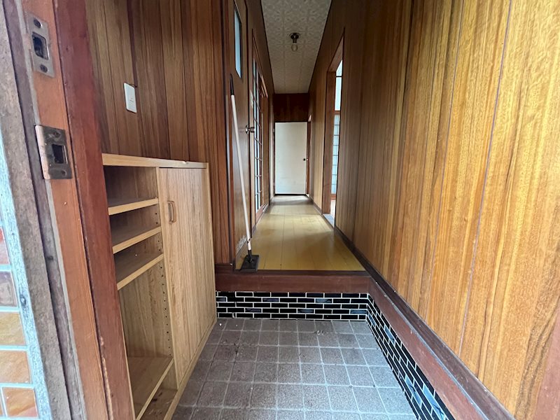 中古住宅　(多久市多久町） 現地写真（玄関）