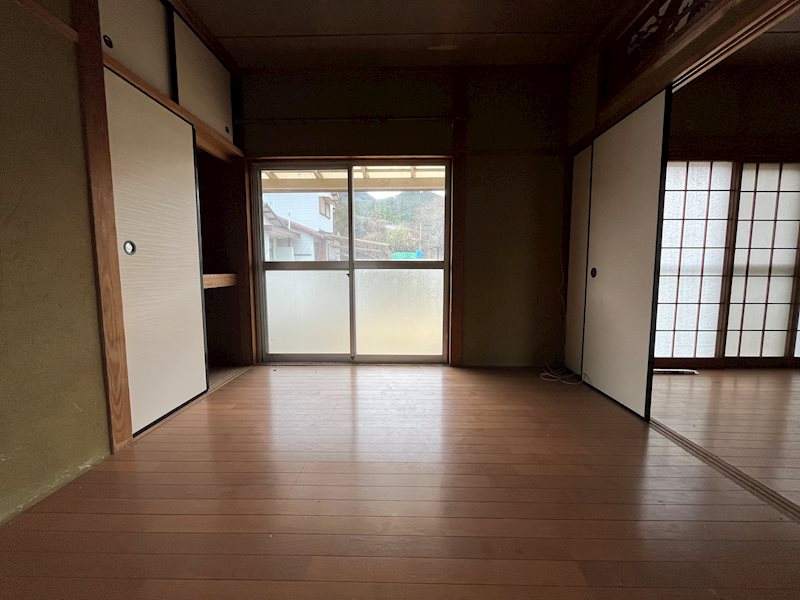 中古住宅　(多久市多久町） 内観写真（リビング以外の居室）