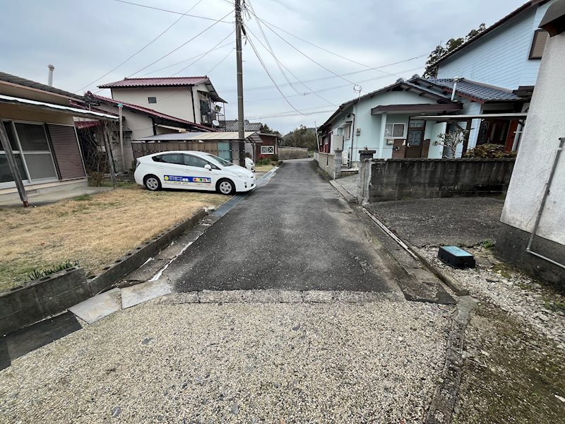 中古住宅　(多久市多久町） 現地写真（前面道路含む現地写真）