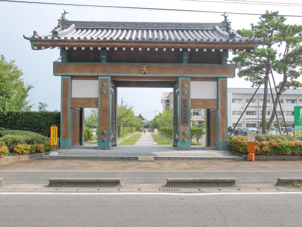 住宅用地　(鬼丸町） 小学校
