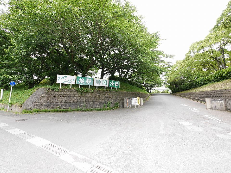 住宅用地　(鳥栖市平田町） 中学校