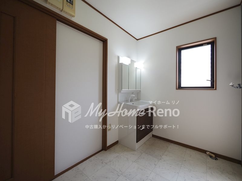 中古住宅　(福岡県筑後市） 内観写真（洗面台・洗面所）