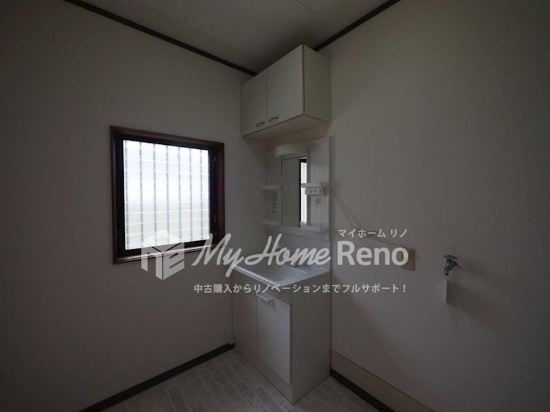 中古住宅　(福岡県大牟田市） 内観写真（洗面台・洗面所）