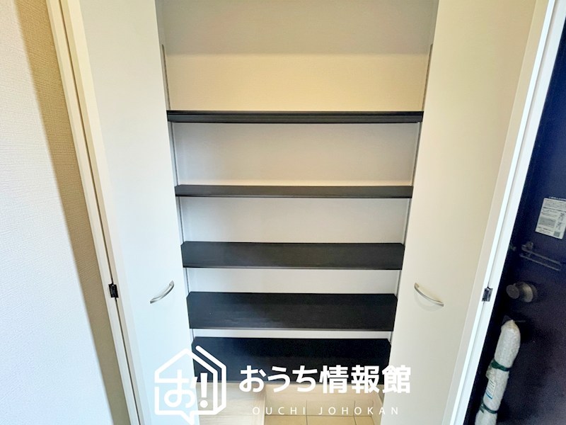 中津川市駒場　第4期　1号地 内観写真（収納）