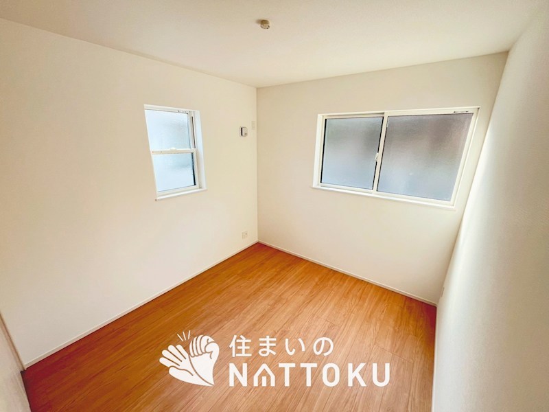 池田市畑　第15期　2号地 内観写真（リビング以外の居室）