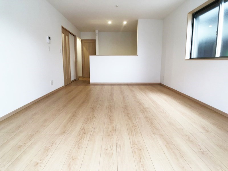 池田市畑　第7期 同仕様写真（リビング）