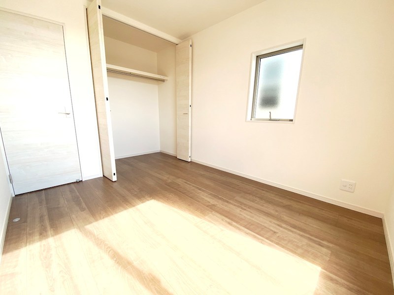池田市畑　第7期 内観写真（リビング以外の居室）